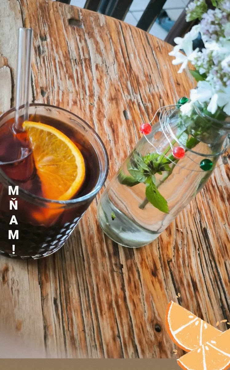 Stastna Koza - Barevny Bufet-6